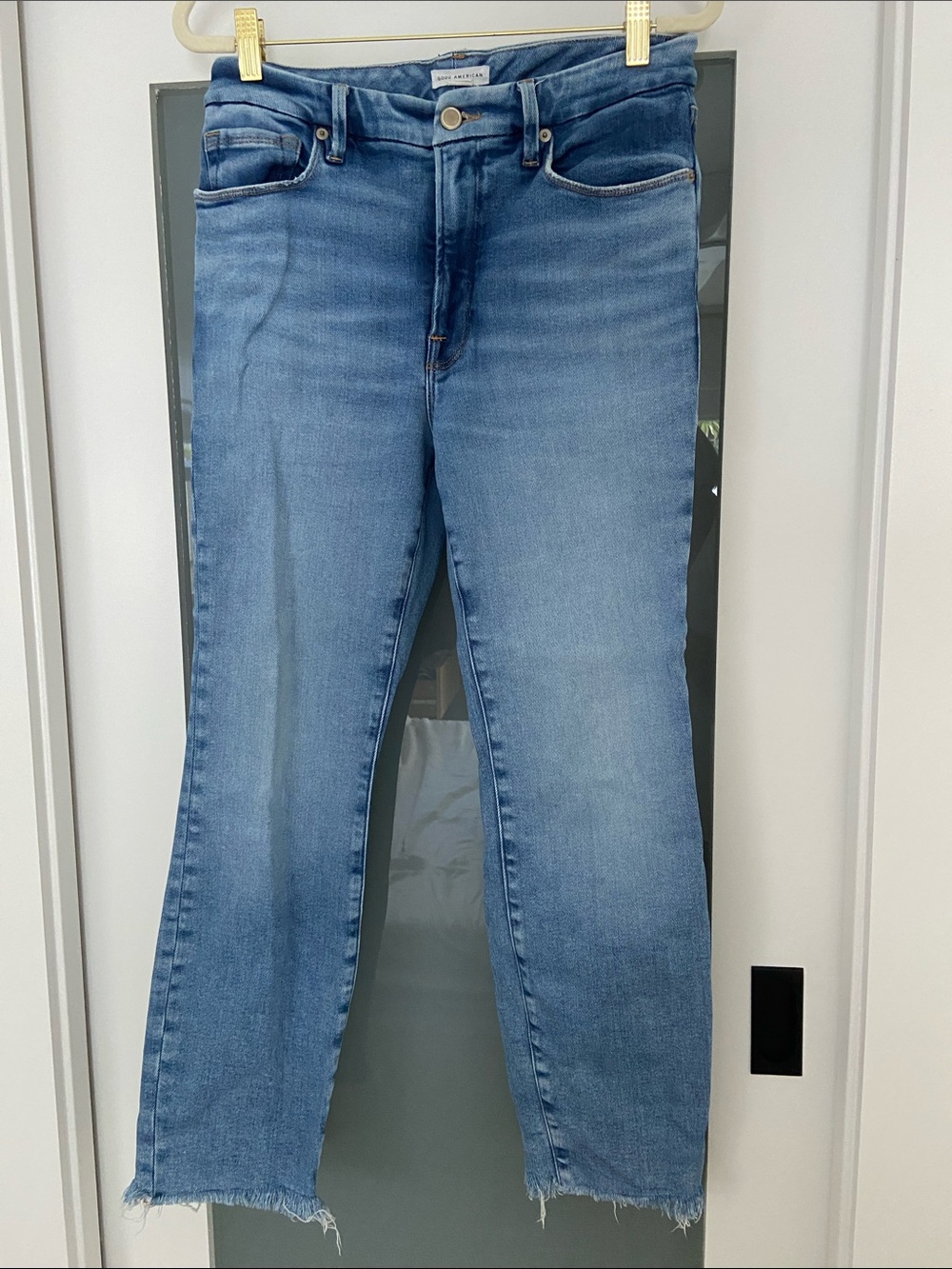 Good American Medium Wash Straight Leg Jeans